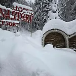 Apartment Aпартамент за гости Dream Grand Monastery-пампорово Pamporowo